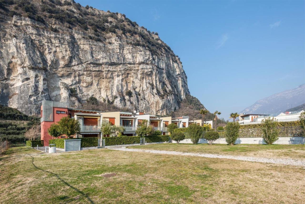 Garda Sails, Relax + Thermae Torbole Sul Garda Exterior photo